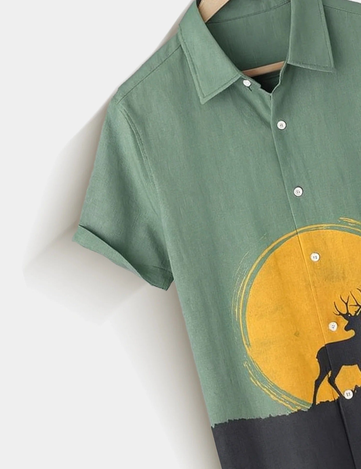 Men’s Deer Graphic Print Short Sleeve Shirt | Nature-Inspired Casual Button-Down Shirt